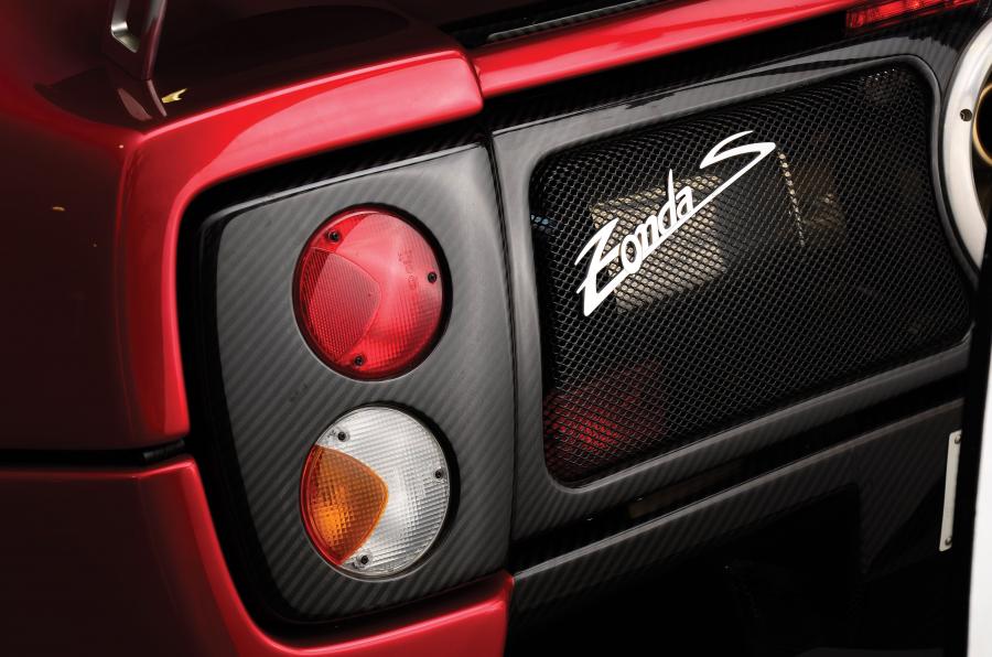  Pagani Zonda C12 7.3 S Roadster 2005 года  (фото 19 из 27)